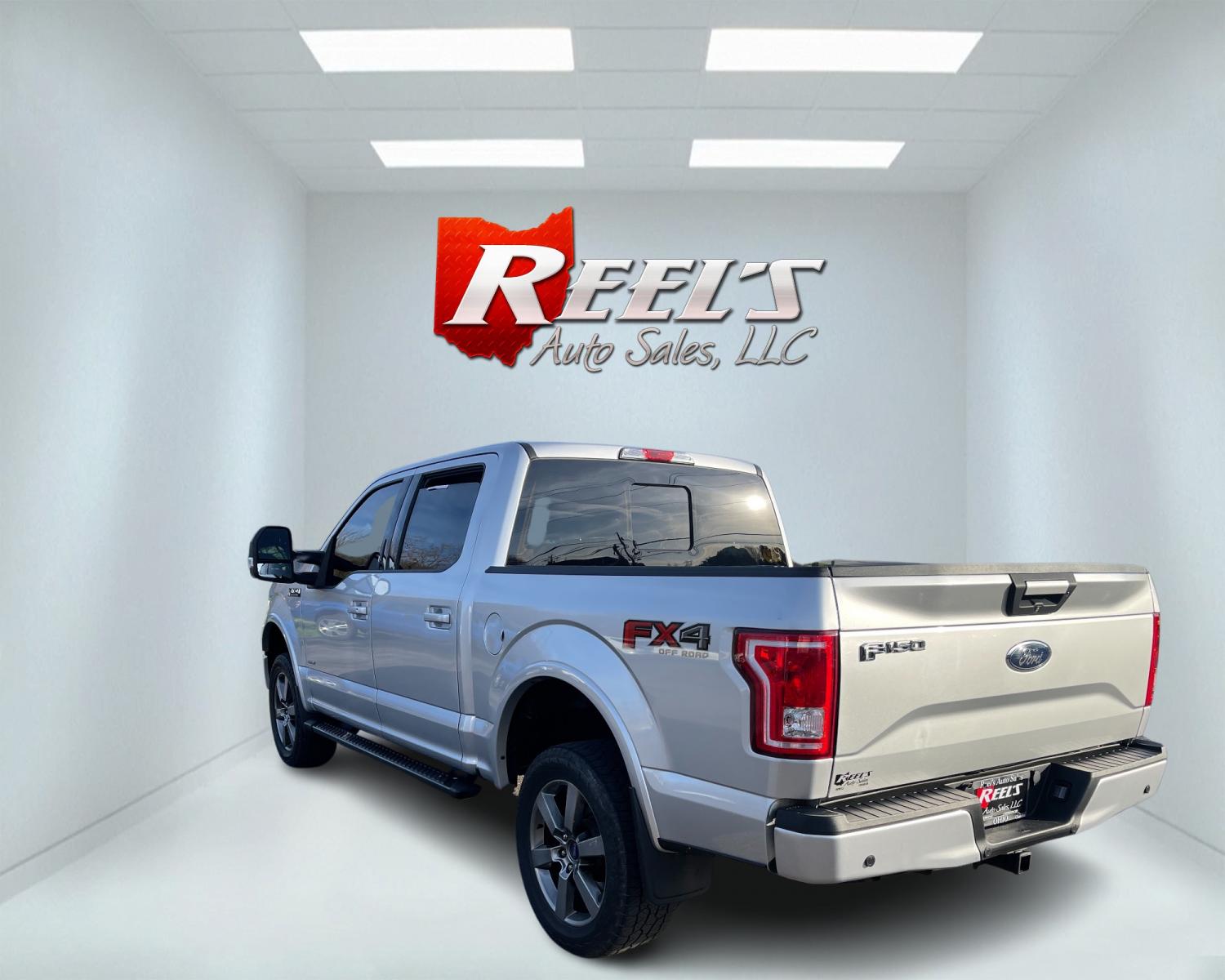 2017 Silver /Black Ford F-150 XLT SuperCrew 5.5-ft. Bed 4WD (1FTEW1EG4HF) with an 3.5L V6 DOHC 24V TWIN TURBO engine, 10 Speed Auto transmission, located at 11115 Chardon Rd. , Chardon, OH, 44024, (440) 214-9705, 41.580246, -81.241943 - Photo #8